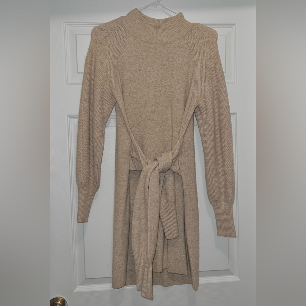 dh NEW YORK Cozy Tan Long Sleeve Dress